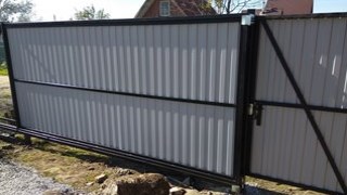 Купить сваи для ворот в Междуреченск. Заказать ворота на сваях под ключ от 21624 руб
